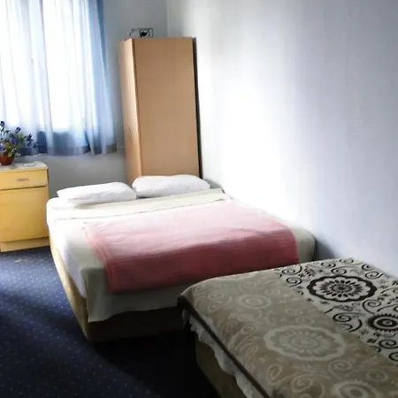 Sunrise Hotel *